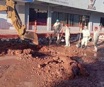 Vecinos del Centro de Guaymas se quedan sin agua de nueva cuenta