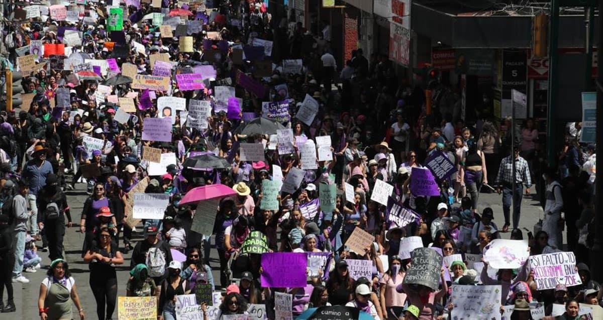 Marchan en México para conmemorar Día Internacional de la Mujer