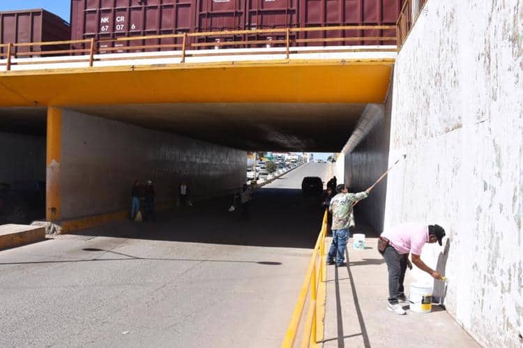 Obregón: paso a desnivel presenta vandalización a pocos días de limpieza