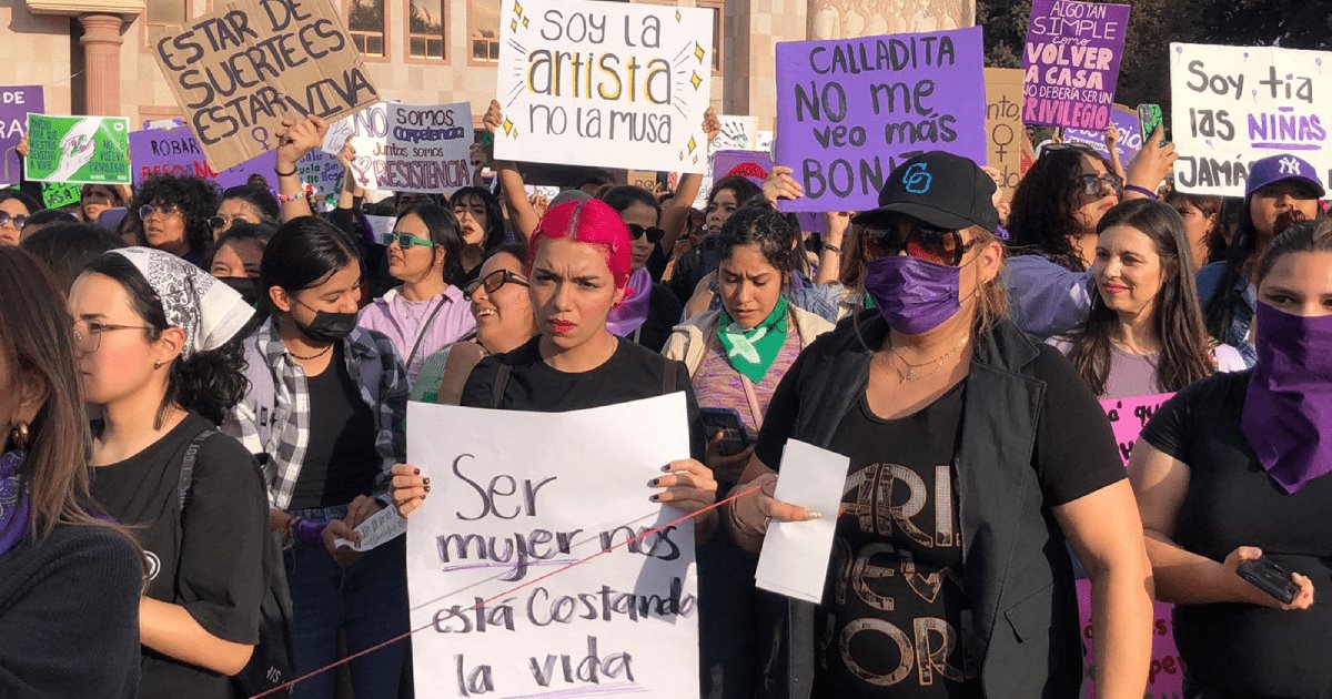 Cajeme: mujeres exigen alto a la violencia en la marcha por el 8M