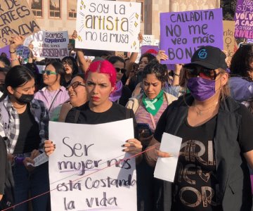 Cajeme: mujeres exigen alto a la violencia en la marcha por el 8M