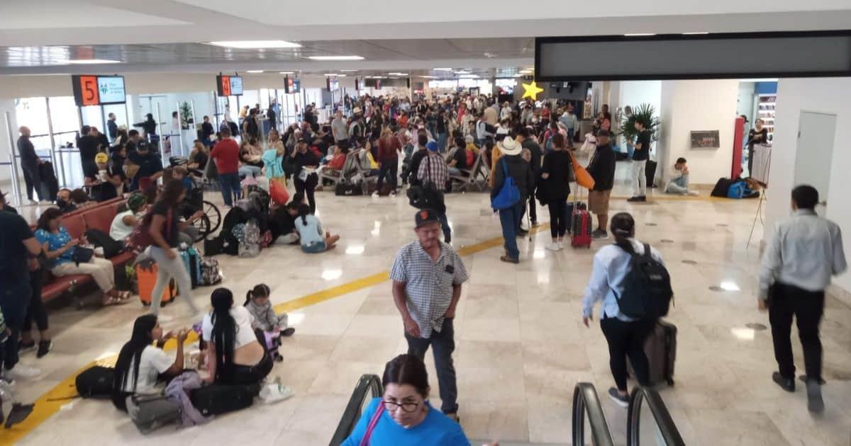 Desvío de 10 vuelos genera aglomeración en aeropuerto de Hermosillo