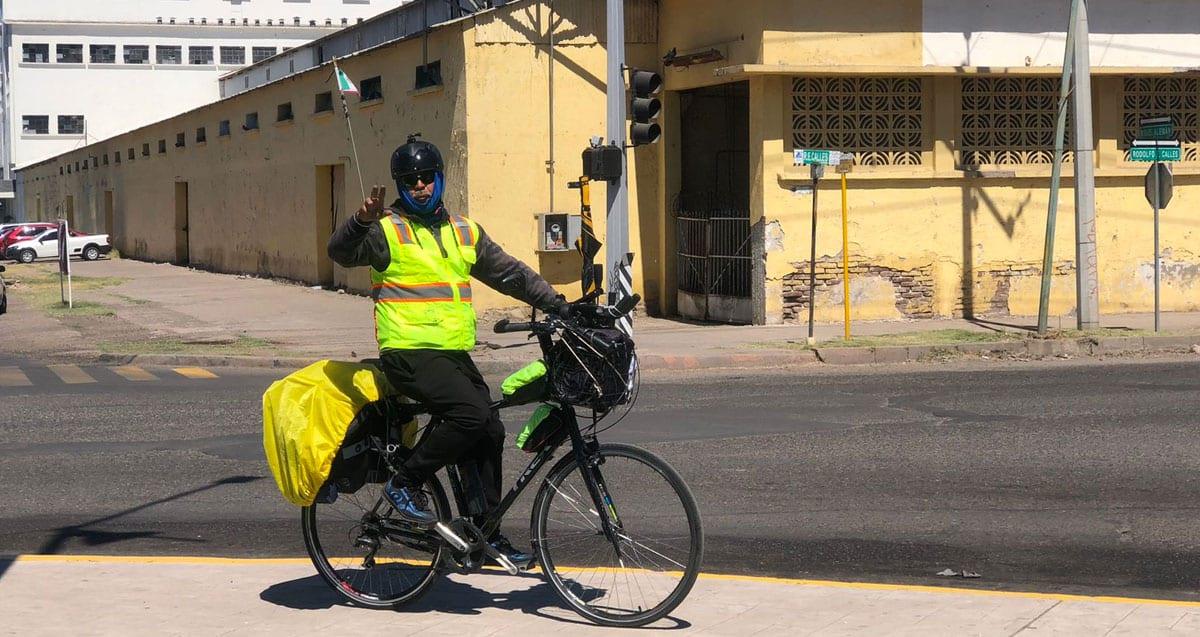 Rosario viaja en su Yaquibicla miles de kilómetros para llegar a Cajeme