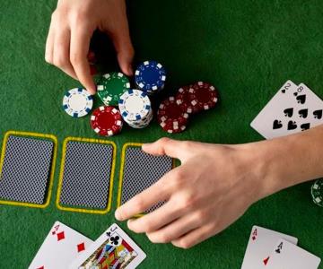 Póker Texas Holdem en línea: cómo elegir la mejor plataforma para jugar