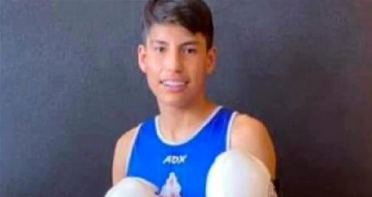 Muere boxeador de 18 años tras desvanecerse en combate