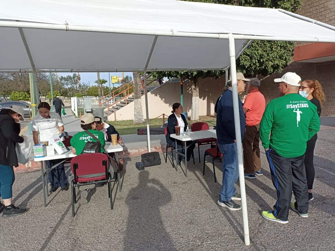 Caminata por la salud: Docentes de la Unison promueven la activación física