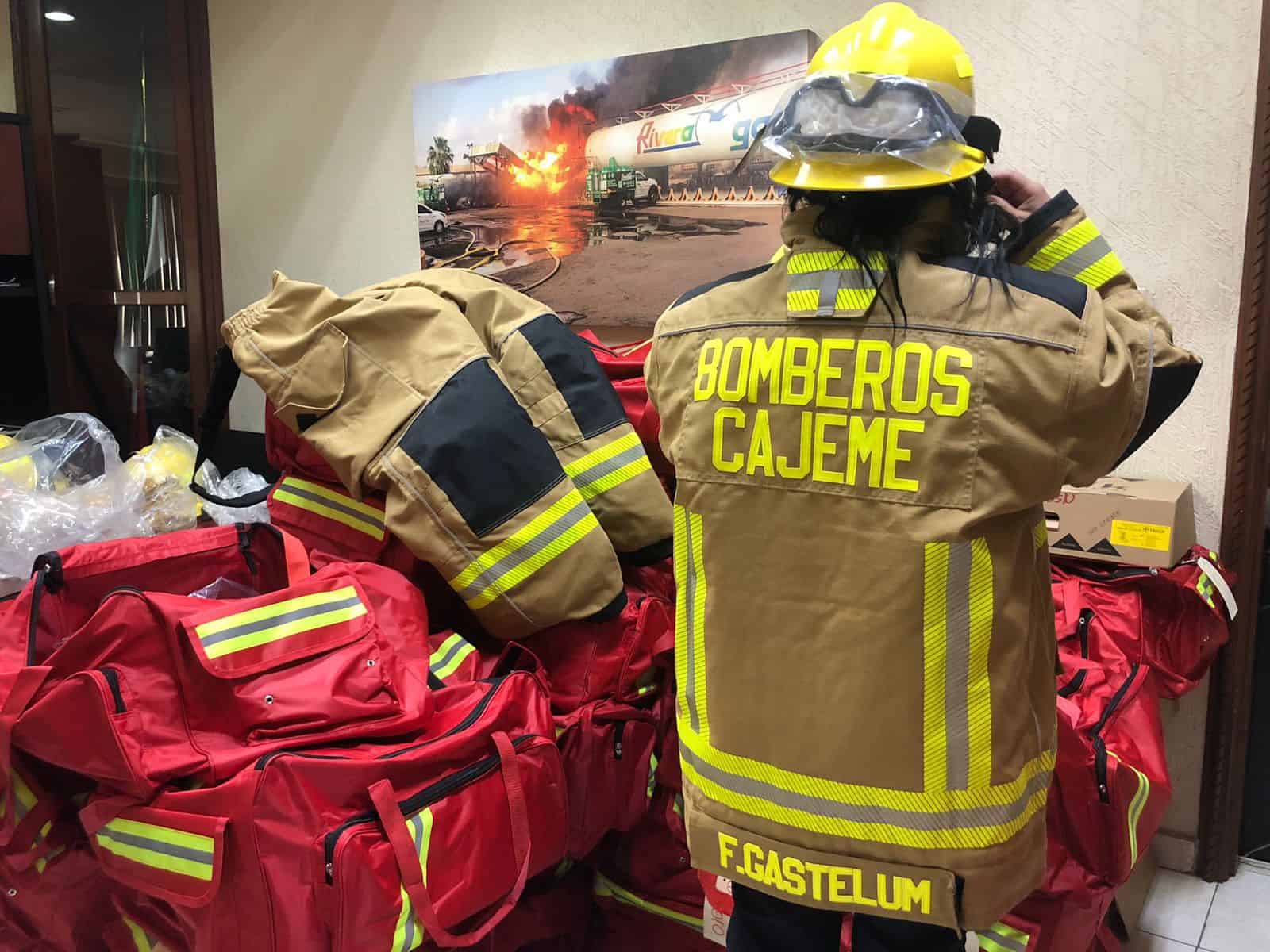 Bomberos de Cajeme reciben 50 equipos de seguridad