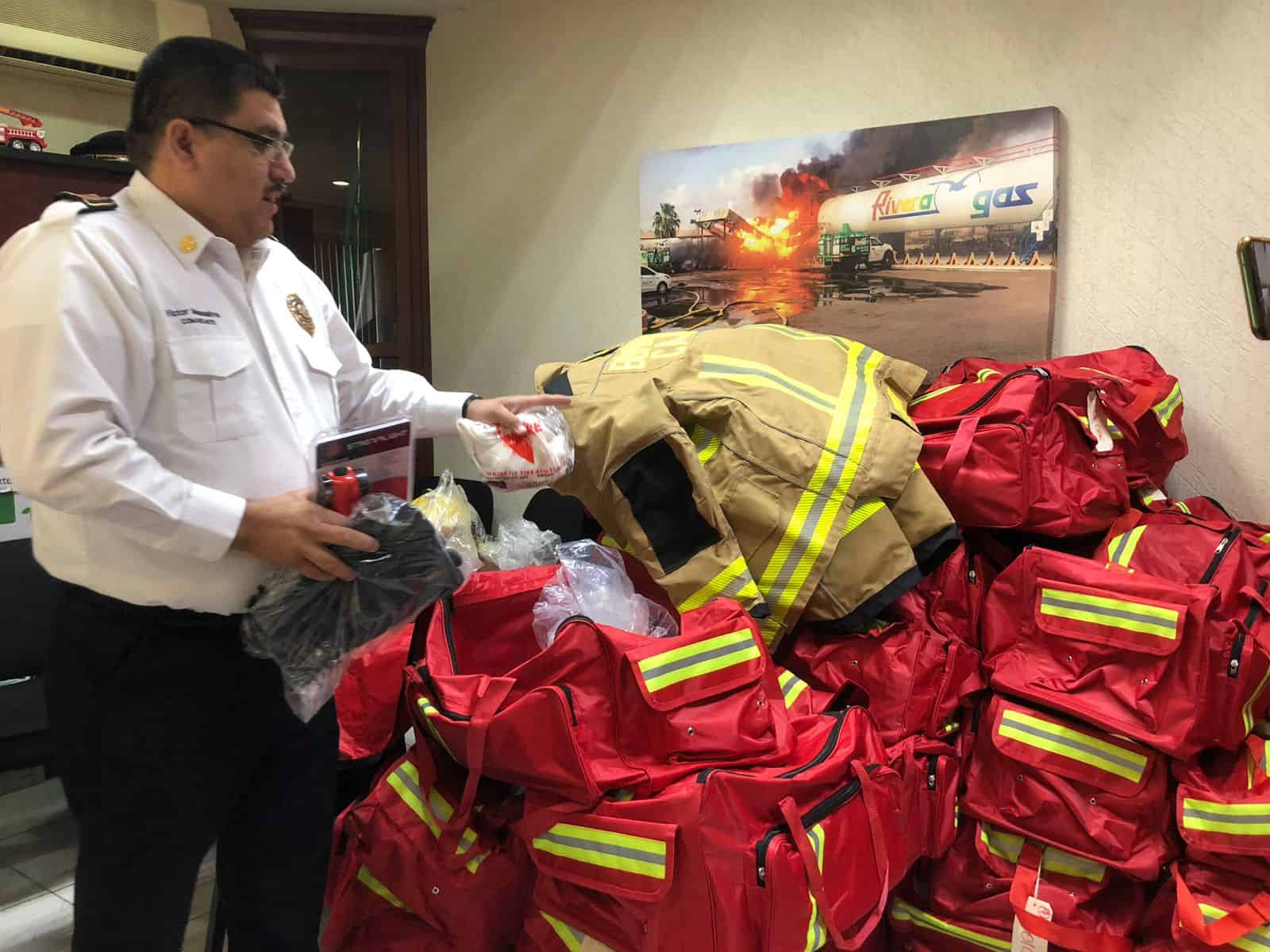 Bomberos de Cajeme reciben 50 equipos de seguridad