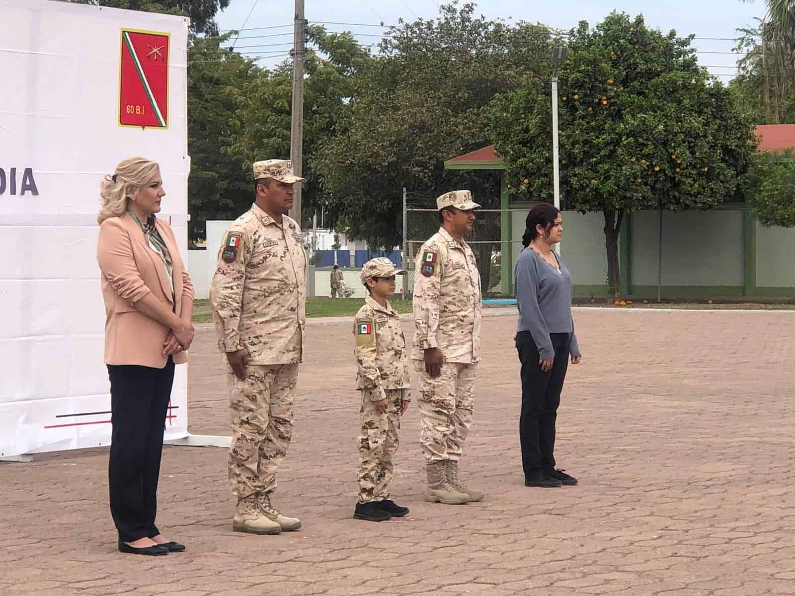 El pequeño Hugo cumple su sueño y se convierte en Soldado por un Día