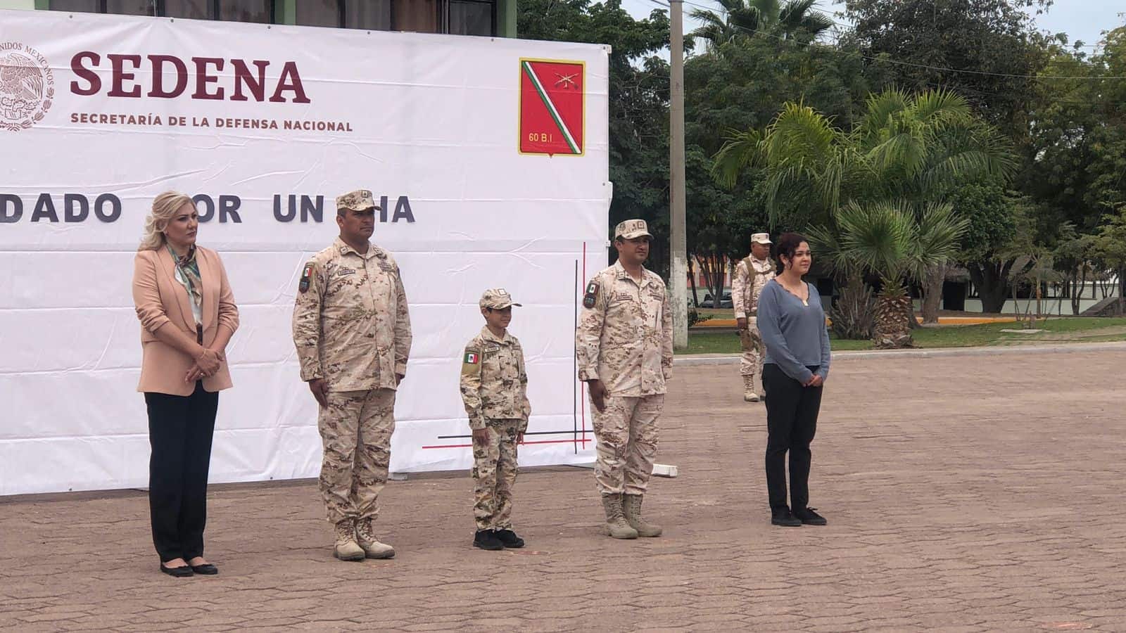 El pequeño Hugo cumple su sueño y se convierte en Soldado por un Día