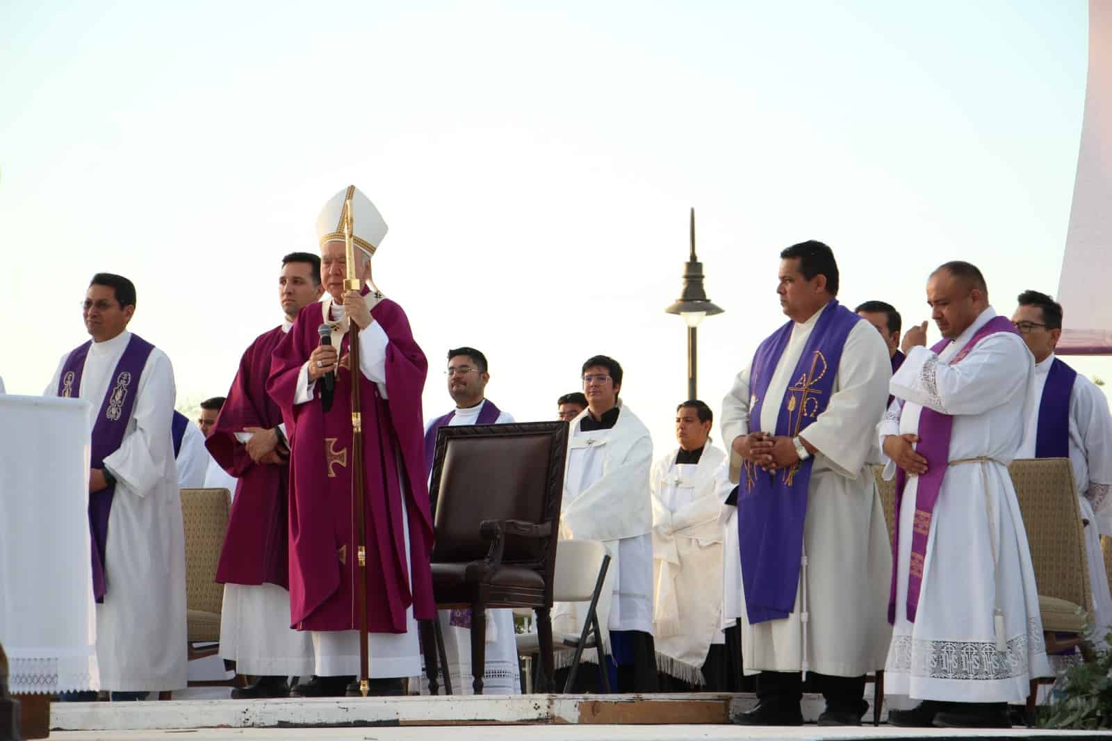 Clausuran con misa las Fiestas del Seminario