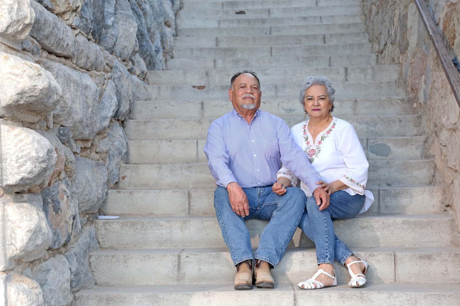 Celebran Manuela y Sergio 43 años de casados