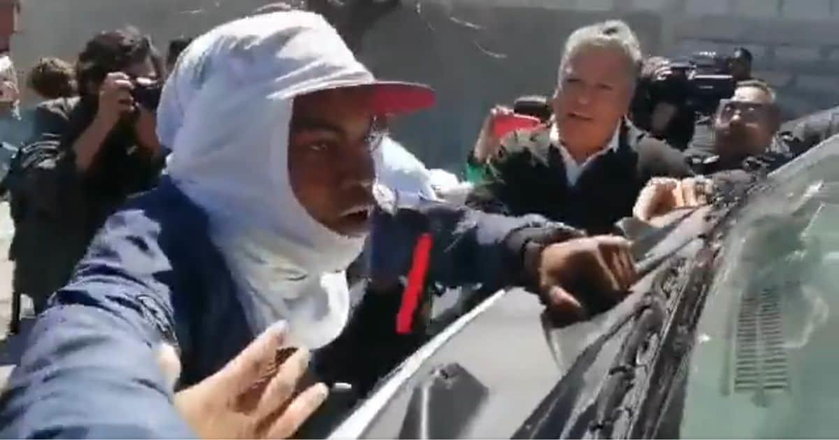 ¿Nos vas a atender?: migrantes reclaman a AMLO por justicia tras incendio