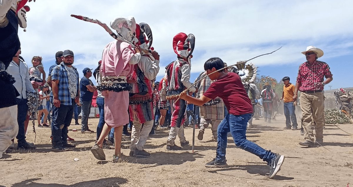 Fariseos de El Tronconal concluyen Semana Santa 2023; así fue la marcha