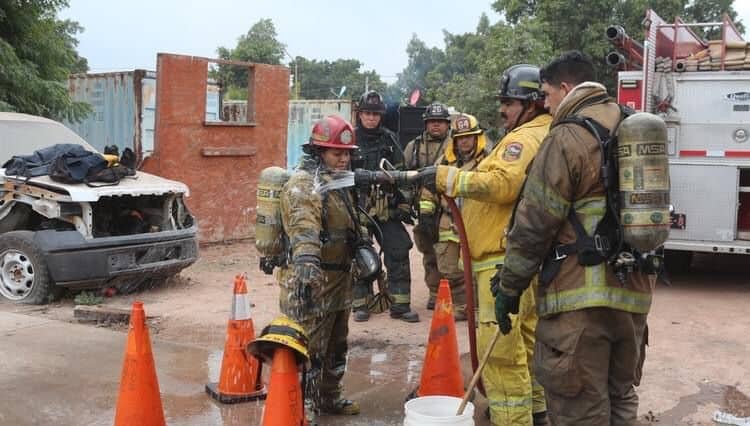 Bomberos de Cajeme recibirán equipos nuevos con inversión de 1 mdp