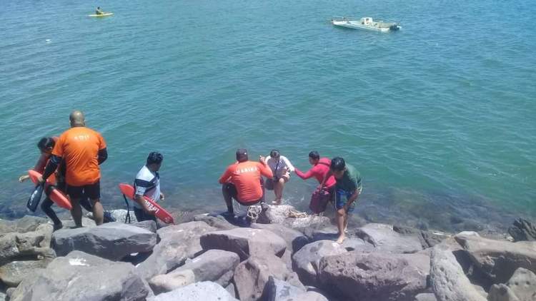 Marina rescata a 6 turistas en Guaymas