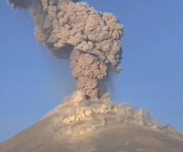 Video | Volcán Popocatépetl amanece con explosiones y con fase 2 amarilla
