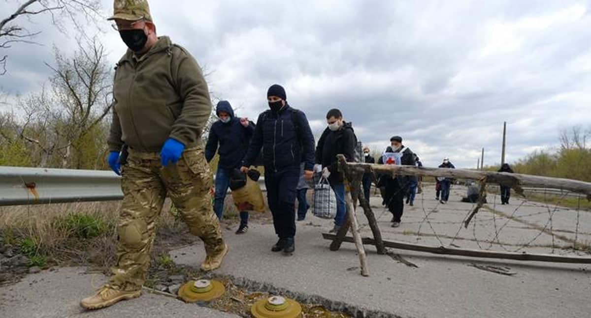 Rusia y Ucrania acuerdan intercambio de prisioneros de guerra