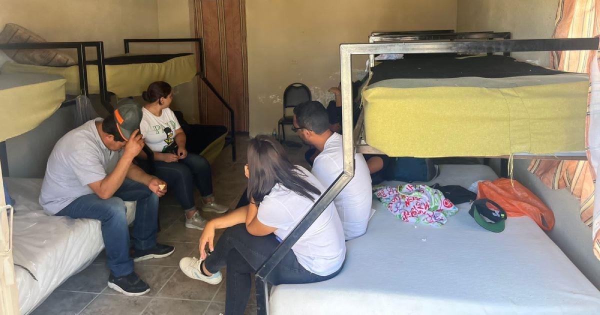 Rescatan en Sonoyta a más de 60 migrantes tras denuncia