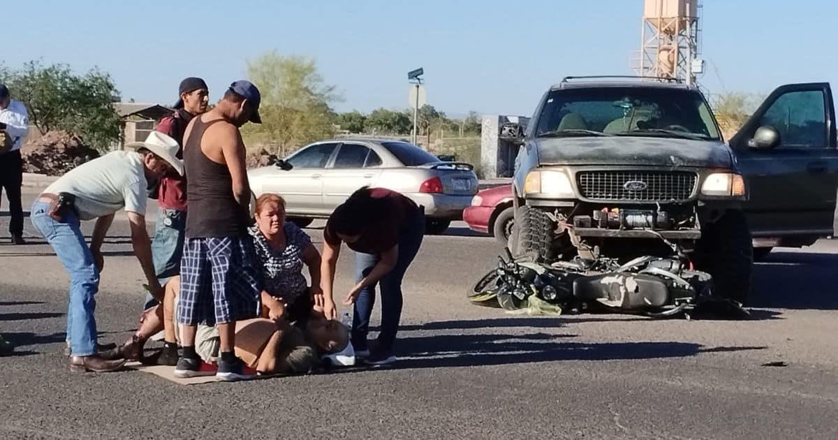 Choque entre moto y vagoneta deja un hombre gravemente lesionado