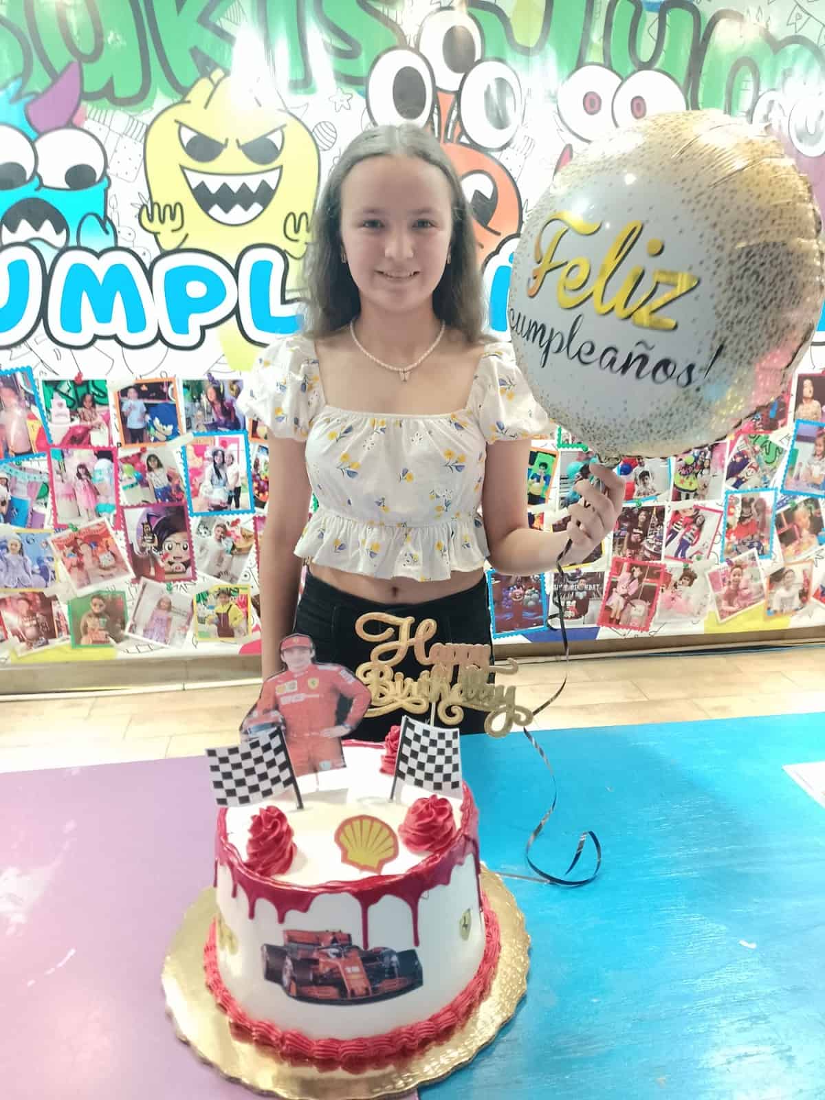 Eiza Jimena Islas cumple 13 años