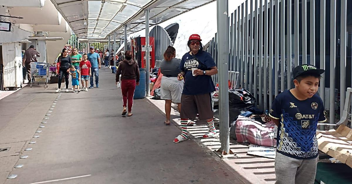 Migrantes son removidos de pasaje Juárez en Nogales tras permanecer 10 días