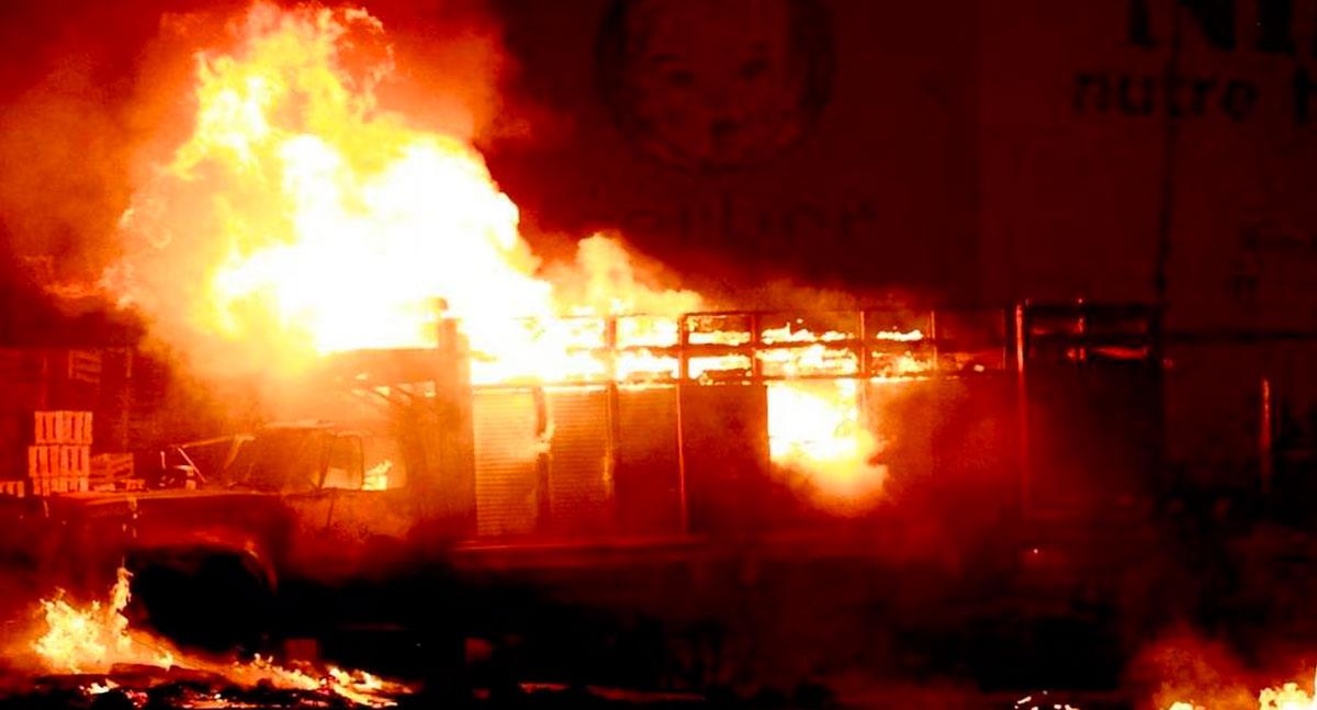 Detienen a líder campesino por incendiar bodegas de transnacional