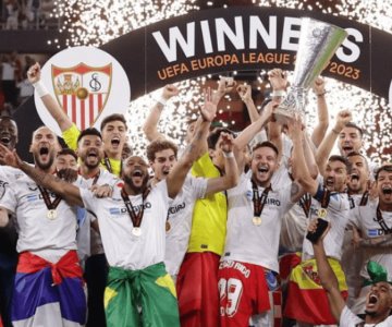 El Sevilla de Tecatito Corona es campeón de la Europa League