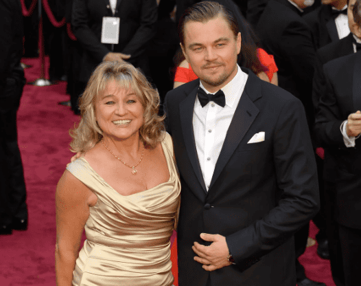 Leonardo DiCaprio aparece en Festival de Cannes con el amor de su vida
