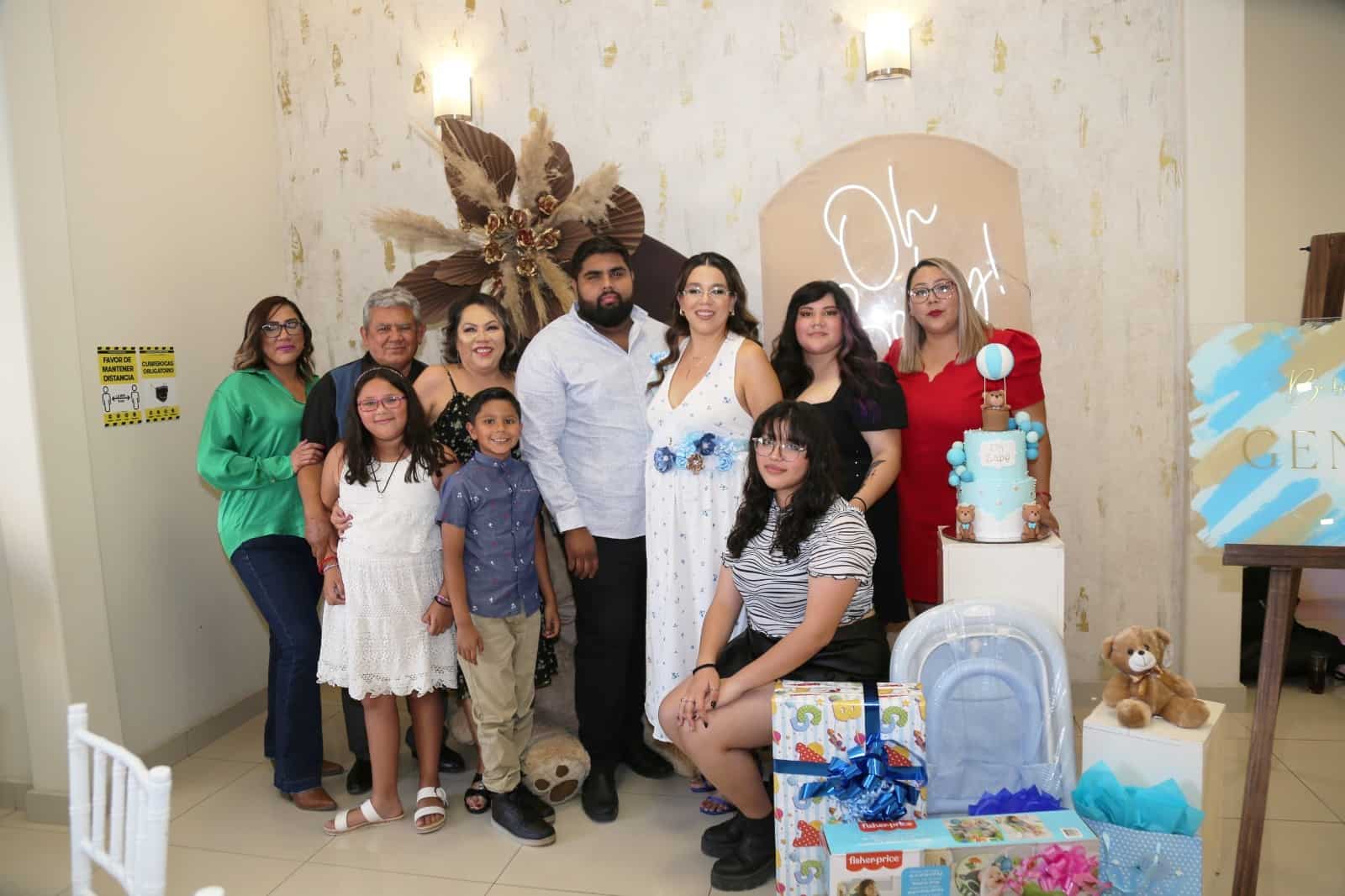 Ilse Daniela Mendívil Castillo; su esposo le organiza Baby Shower