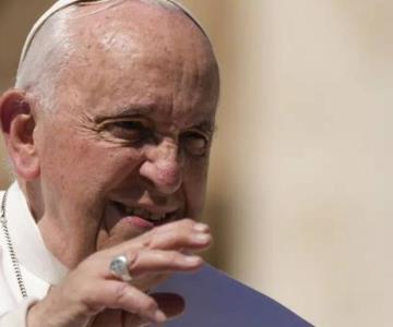 Sigan rezando por mí: papa Francisco después de operación