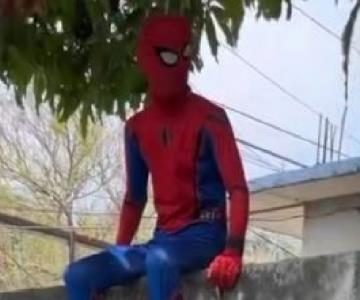 No es Spider-Man, es Spiterman; El héroe más viral de TikTok