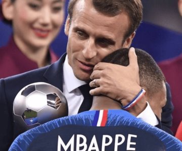 Presidente de Francia quiere convencer a Mbappé de seguir en el PSG
