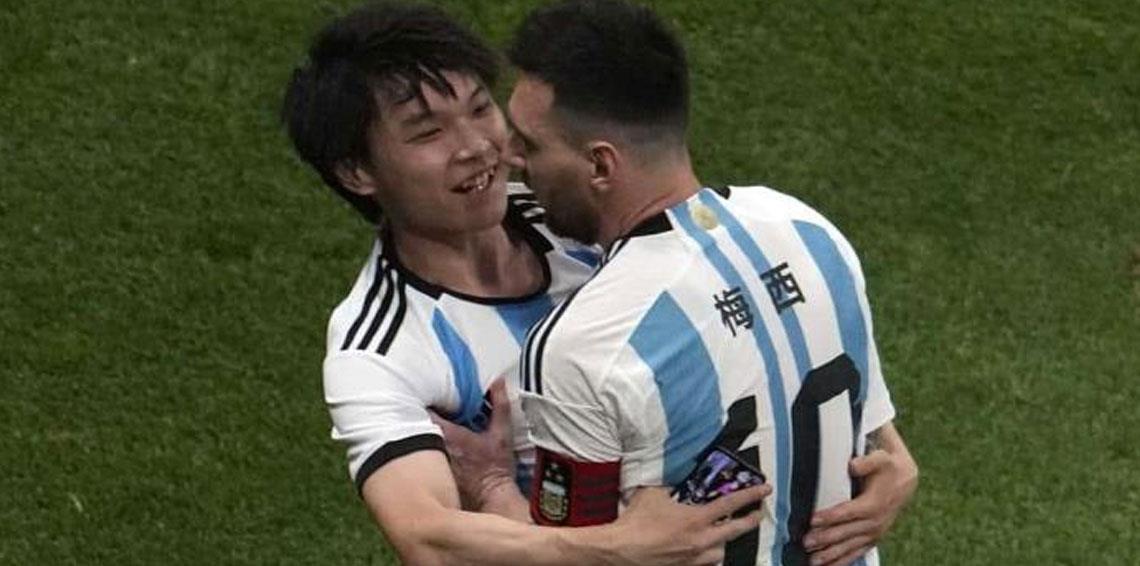 Aficionado en China es vetado un año por abrazar a Messi