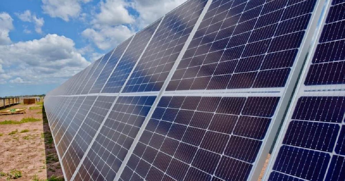 Planean la construcción de dos parques solares para Navojoa