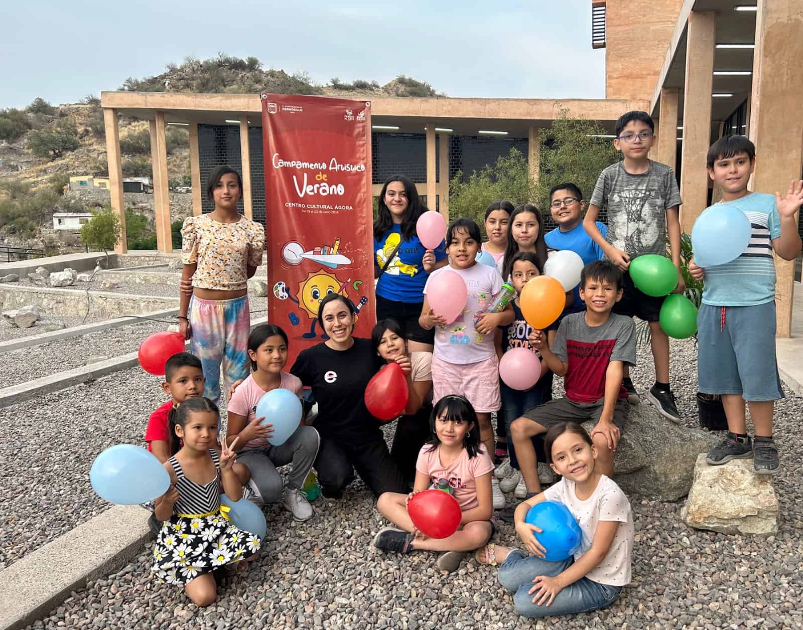Construyen comunidad con arte en Campamento Artístico de Verano