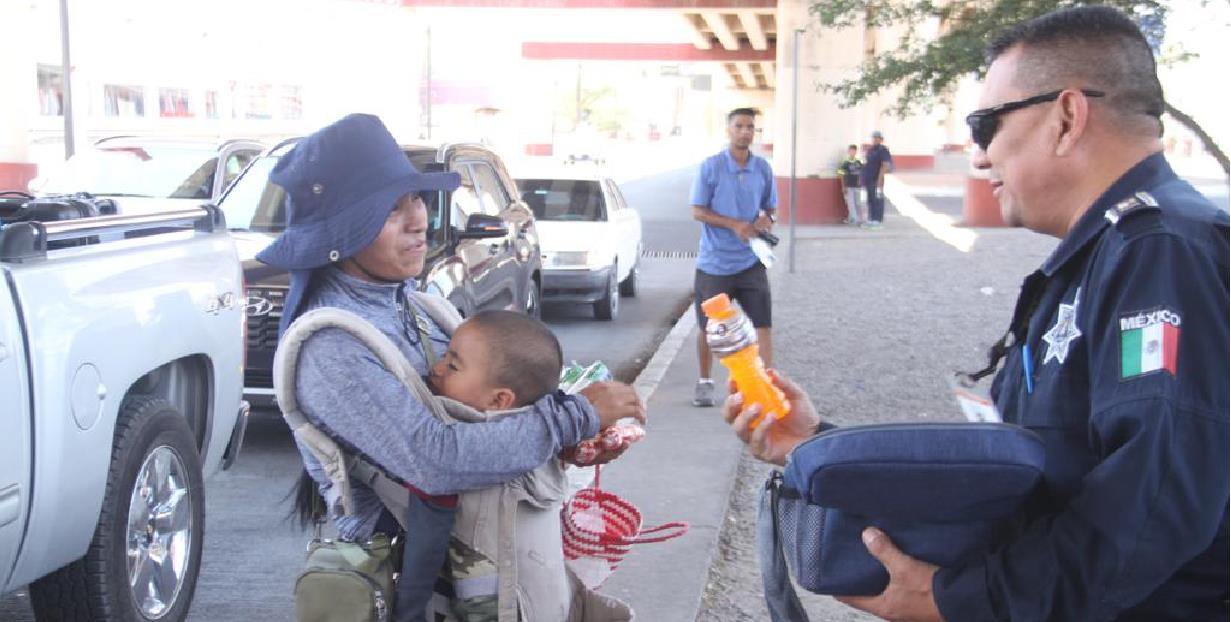 Policía atendió a personas por calor; Una persona con deshidratación