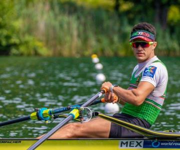 Alexis López, medalla de oro en scull individual ligero de remo