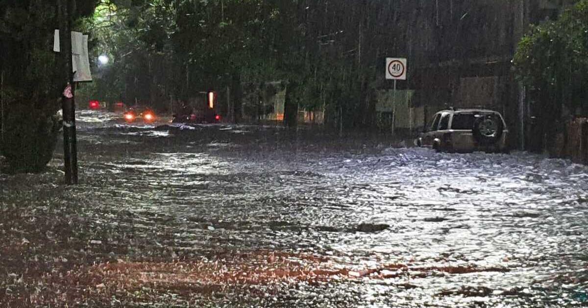 Cae primera tormenta moderada en Guadalajara; Provoca inundaciones