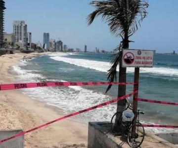 Cierran 8 playas en Mazatlán por efectos del huracán Beatriz