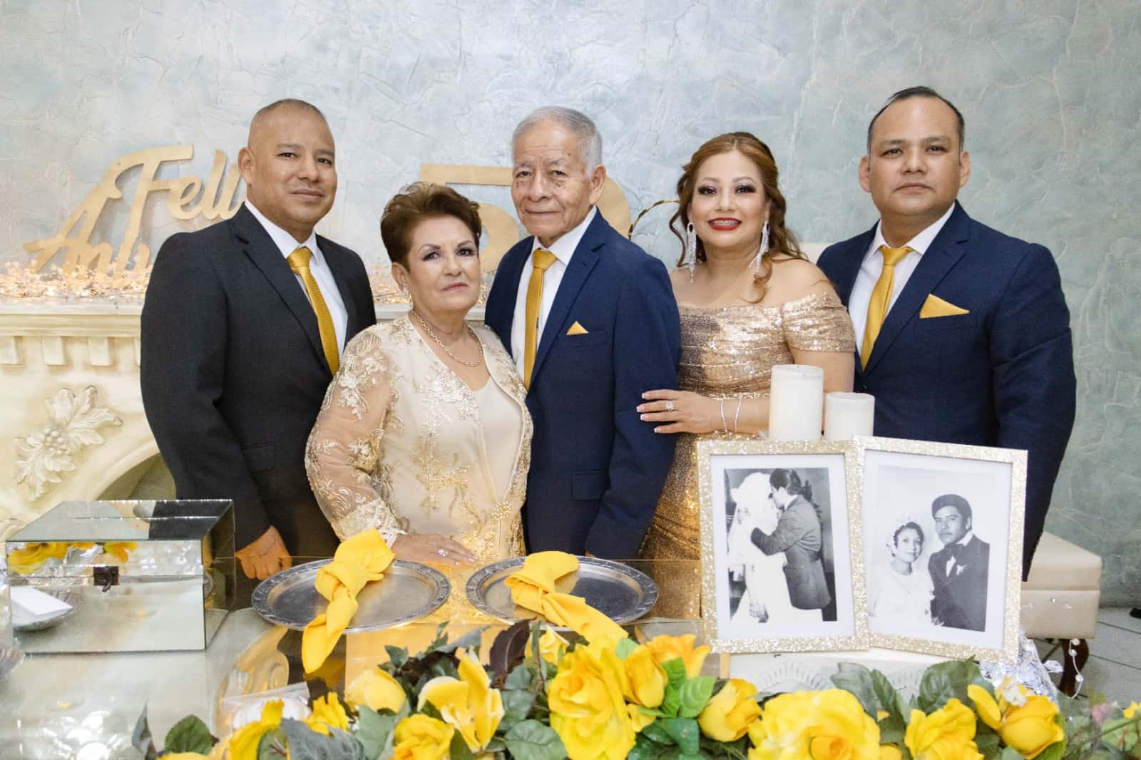 María de Jesús y Esquivel celebran 50 años de matrimonio