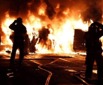 Continúan disturbios en París; queman piscina de los Juegos Olímpicos