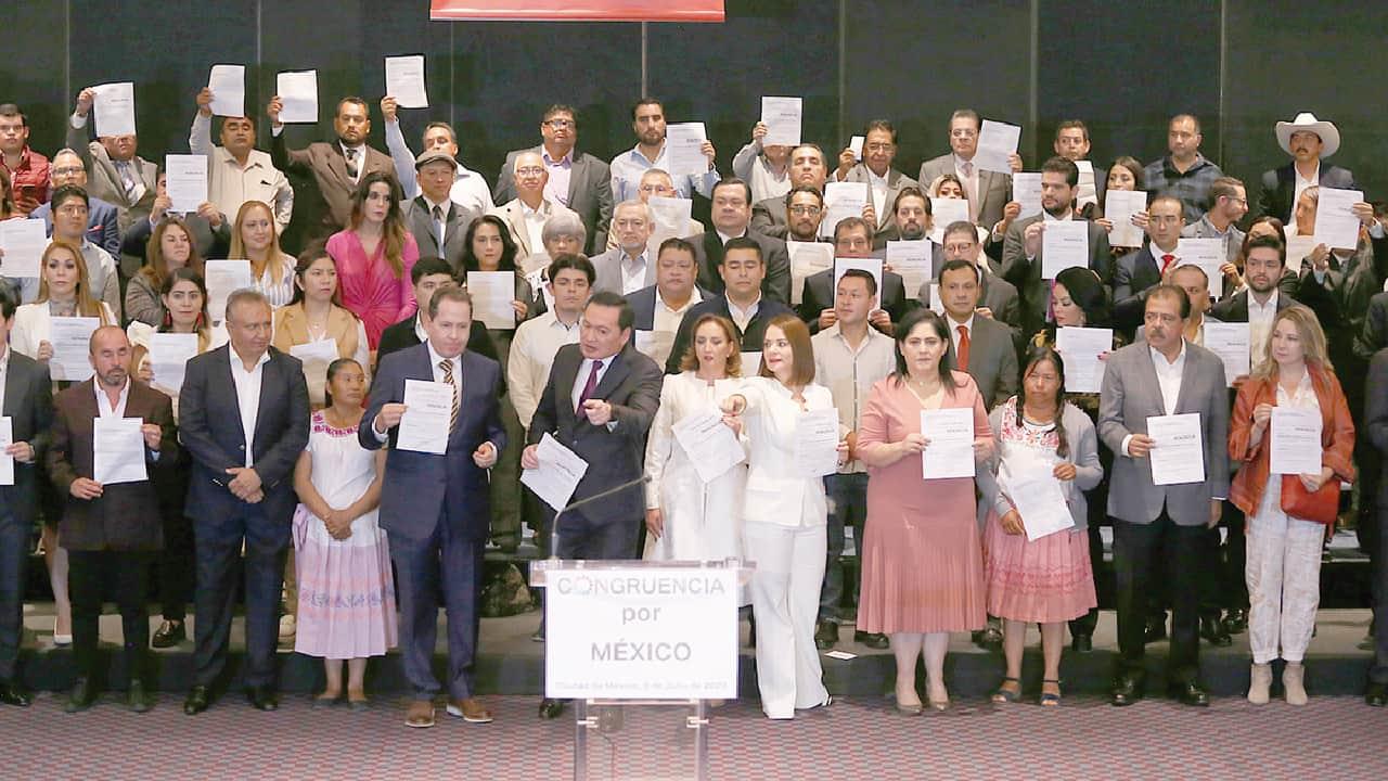 Renuncian cuatro senadores al PRI; crean Movimiento Congruencia por México