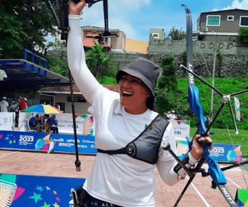 Alejandra Valencia brilla en los Juegos Centroamericanos; día de doble oro