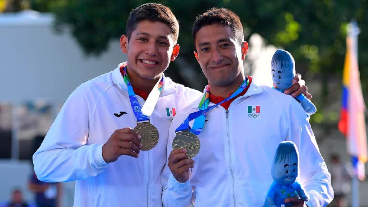 Delegación mexicana suma oro en clavados, triatlón y taekwondo