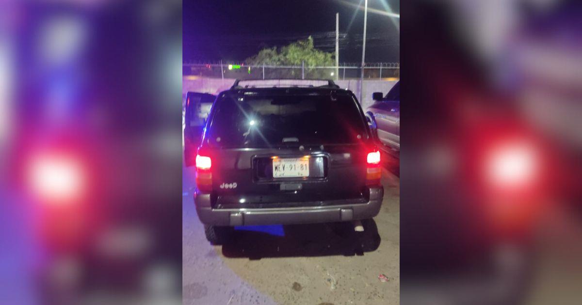 Cae El Fierros con vehículo robado en municipio de Cajeme