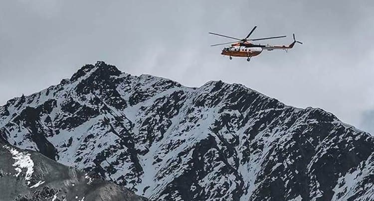 Confirman muerte de 5 mexicanos en desplome de helicóptero en Monte Everest