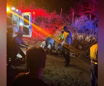 Explota vehículo de la Fiscalía de Jalisco; hay al menos 3 policías muertos