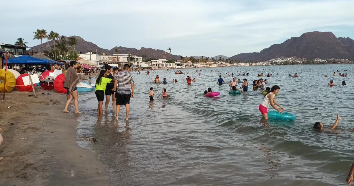 Vacacionistas disfrutaron de una tarde familiar en Playa Miramar