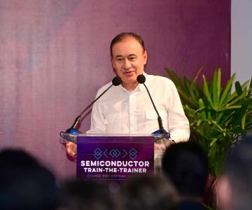 Inaugura gobernador Durazo diplomado nacional de semiconductores